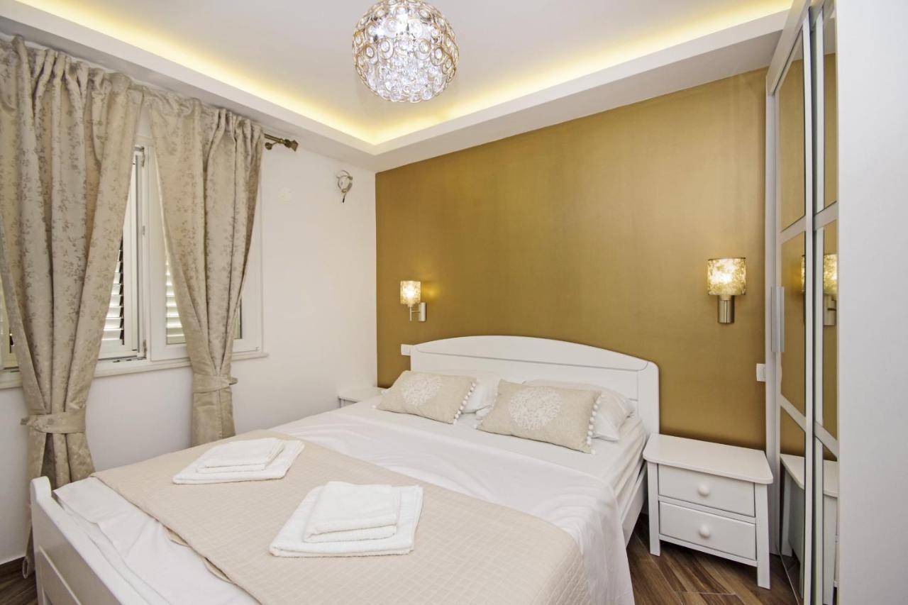 Apartments By The Sea Baska Voda, Makarska - 17570 Luaran gambar
