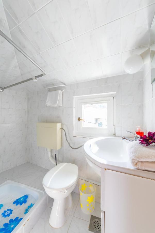Apartments By The Sea Baska Voda, Makarska - 17570 Luaran gambar