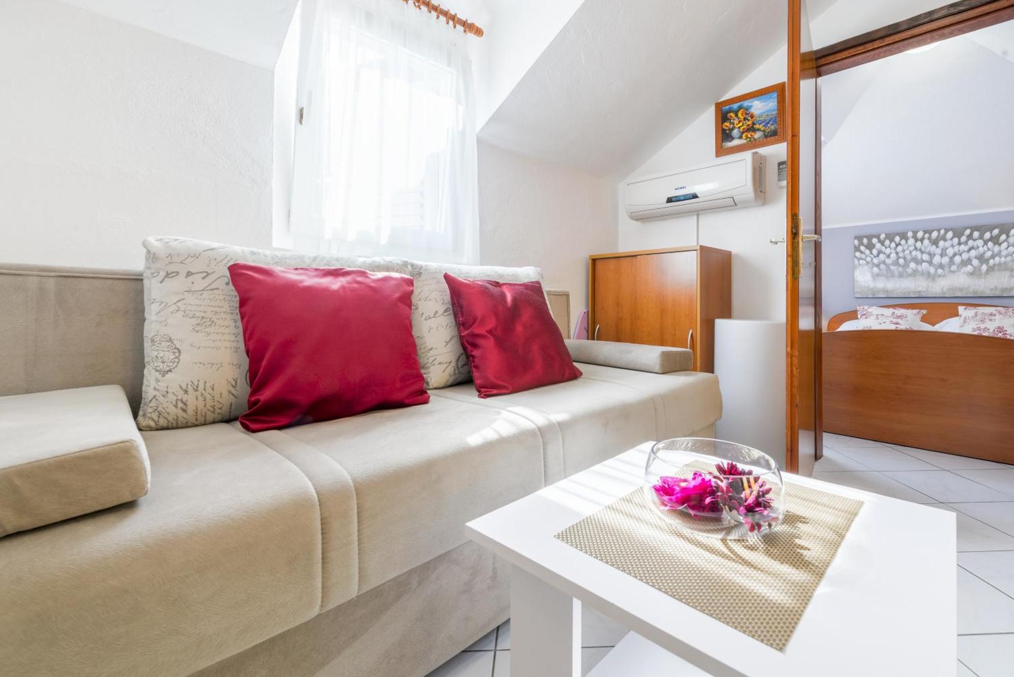 Apartments By The Sea Baska Voda, Makarska - 17570 Bilik gambar