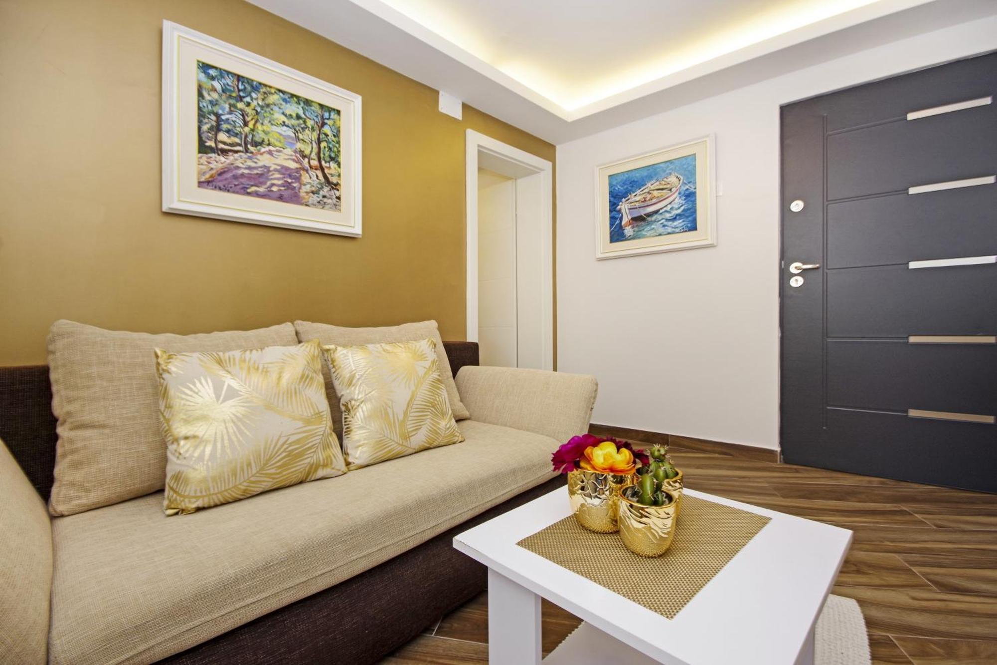 Apartments By The Sea Baska Voda, Makarska - 17570 Bilik gambar